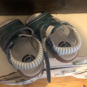 Livie and Luca size 5 toddler sandals
